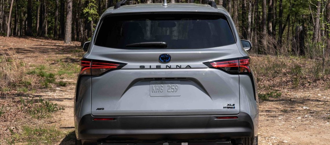 Toyota-Sienna_Woodland_Edition-2022-1280-de0f85fb933ac476bb36805e501af2b528